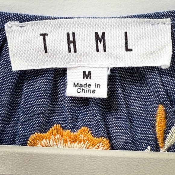 THML Florence Embroidered Yoke Shift Dress – Size M – 🌼🧺🌿🌻🌺🍂 - Picture 10 of 13